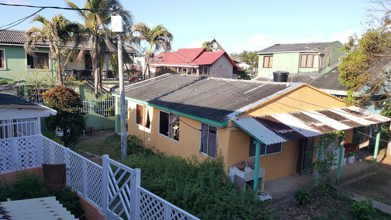 Miss Leila * San Andrés